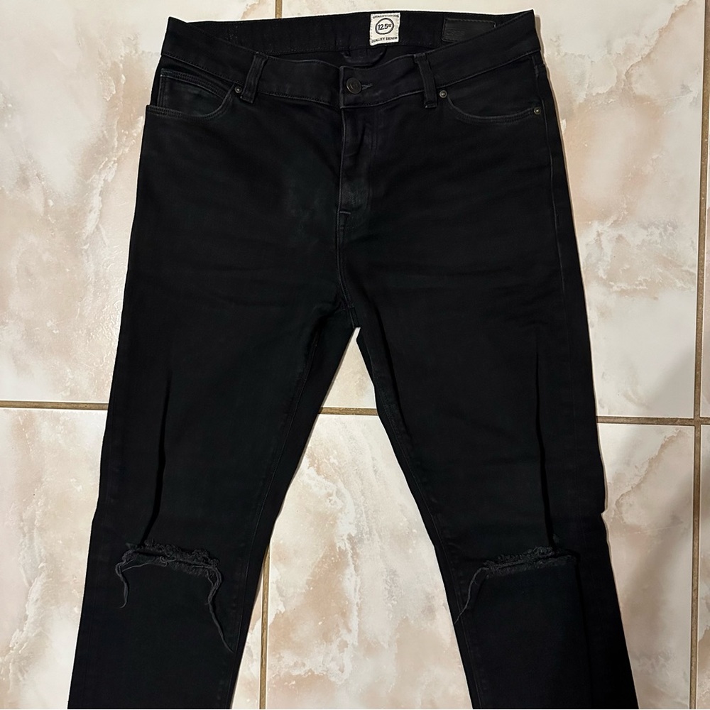 Asos Black Ripped Skinny Jean.
